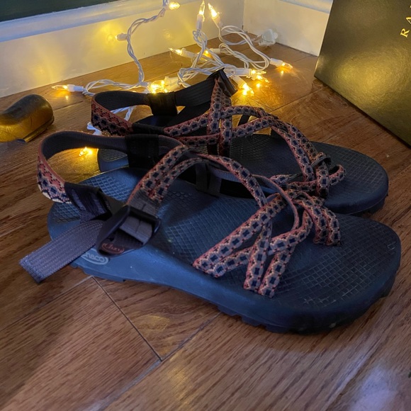 Chaco Sandals Size 8 - Picture 4 of 4
